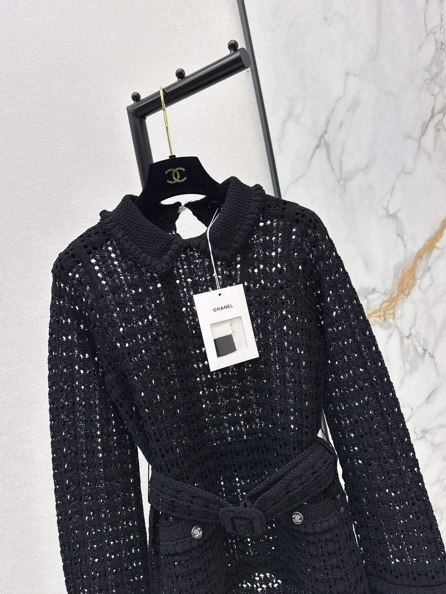 Chan NEW hollow knitwear