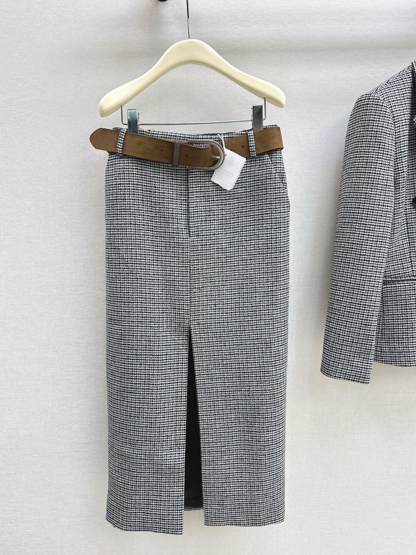 Brun' NEW houndstooth skirts