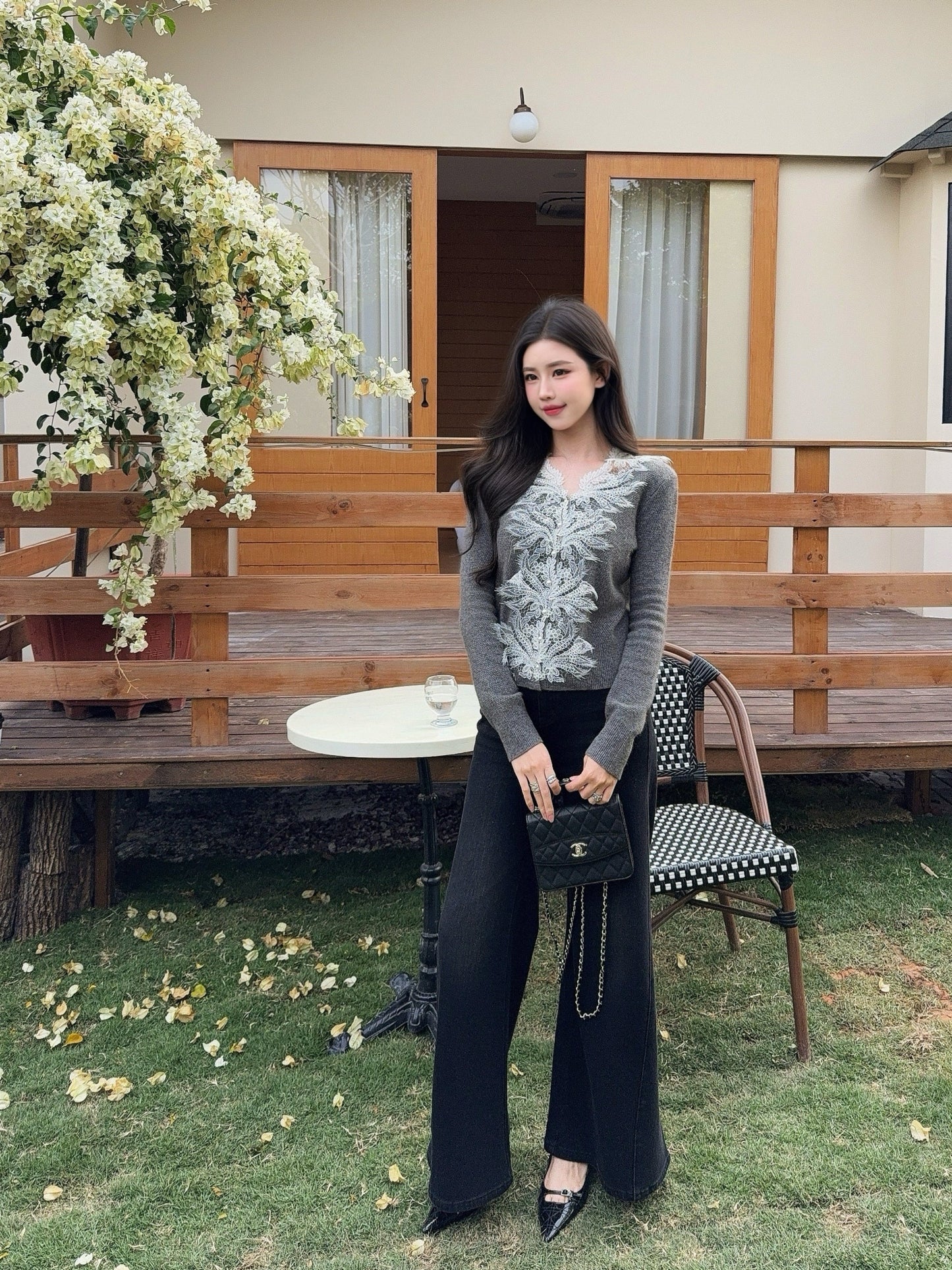 Es NEW Lace-paneled cardigan