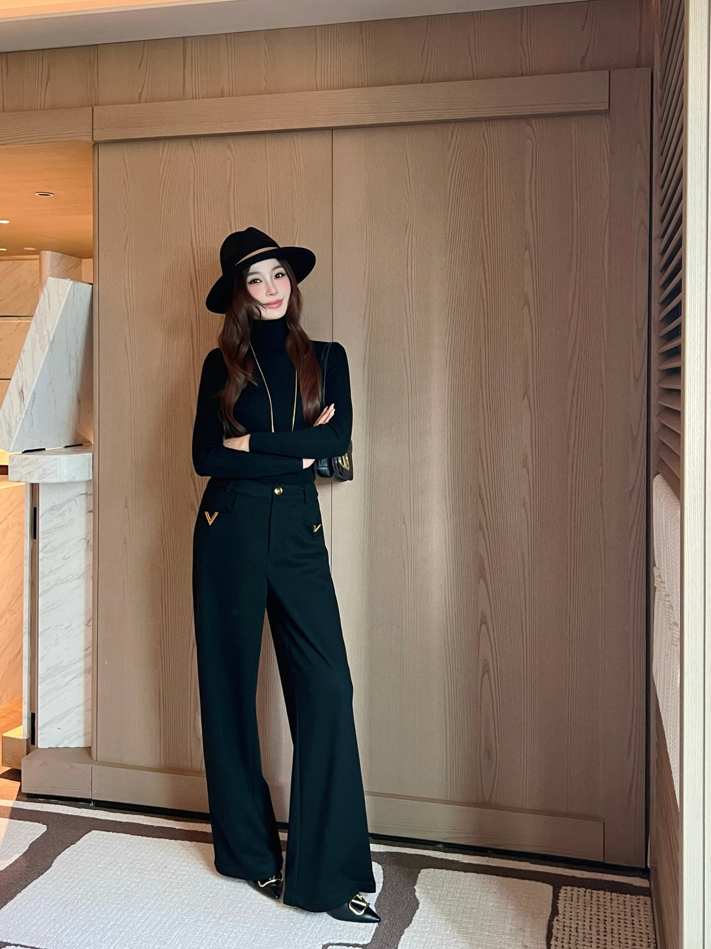 Valen NEW straight-leg pants