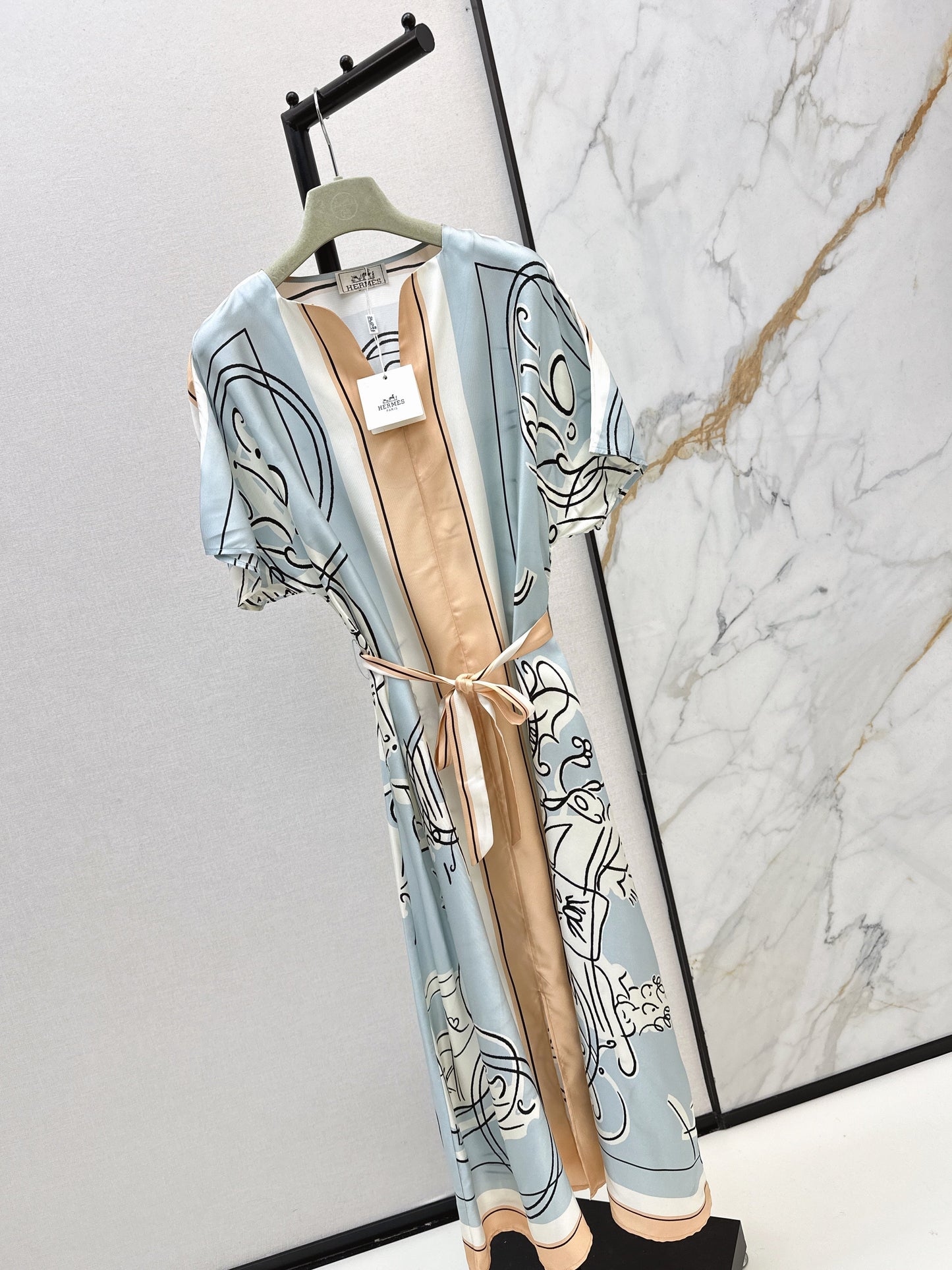 Herm NEW print silk dress