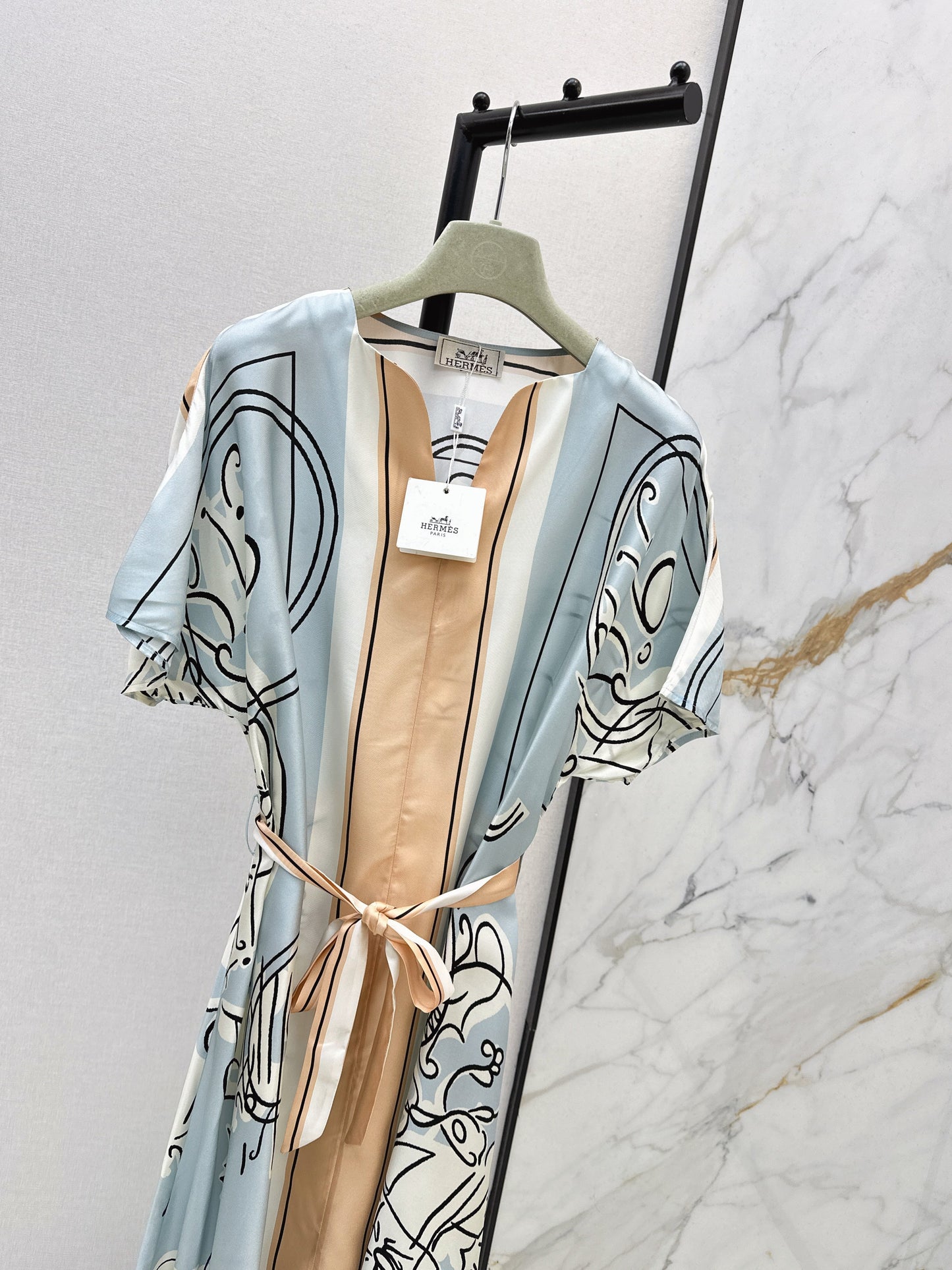 Herm NEW print silk dress