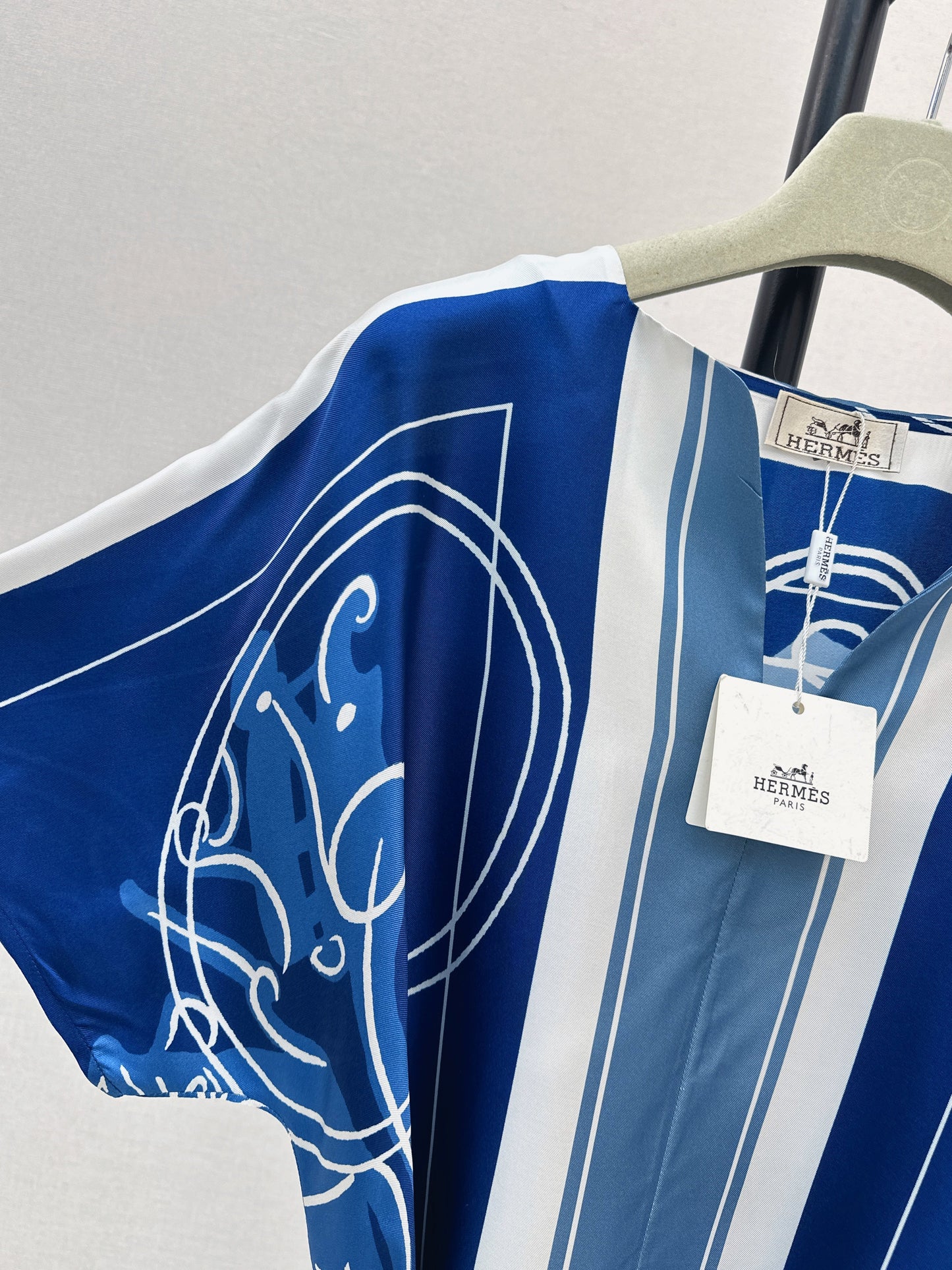 Herm NEW print silk dress