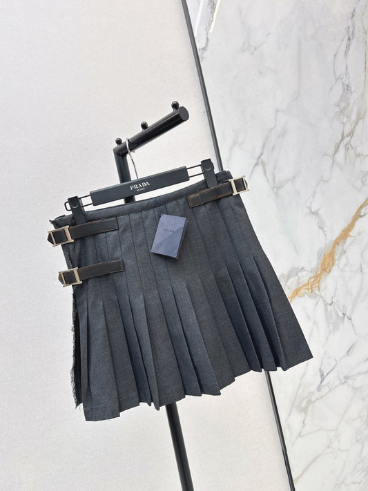 Pra NEW pleated skirts